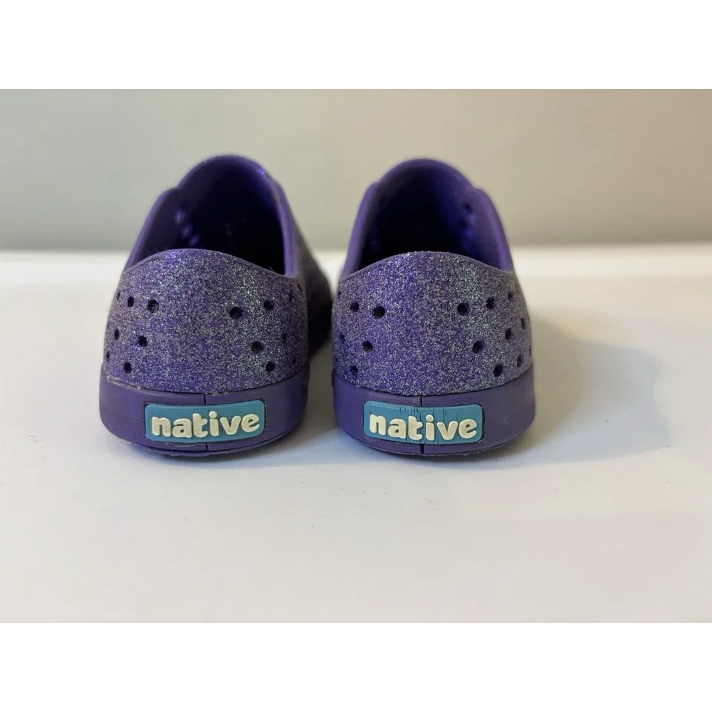 NATIVE Jefferson Purple Sparkly‎ Pool Shoes Kids 7 Water